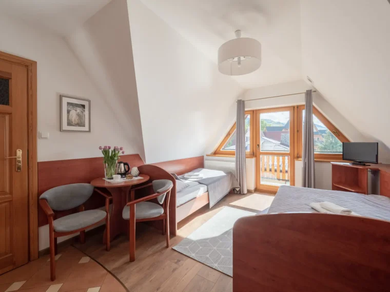 Pokoje w Zakopanem, nocleg w Zakopanem, Pokoje z widokiem na góry, blisko Krupówek, tanie noclegi w Zakopanem, Willa za Cieszynianką